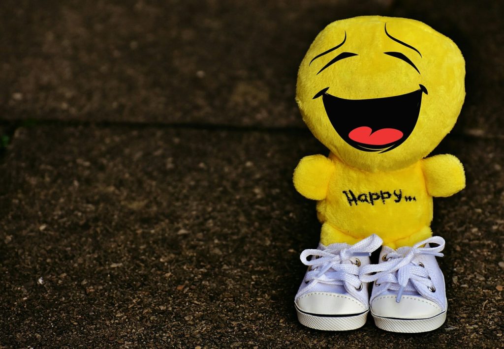 smiley, laugh, sneakers-1876329.jpg